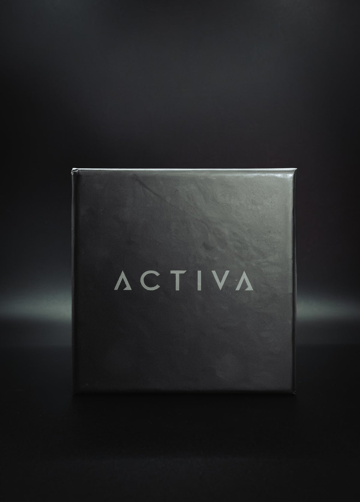 Activa presentation box, closed